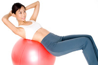 Fitball – cvičení na velkém balónu pro uvolnění i posílení